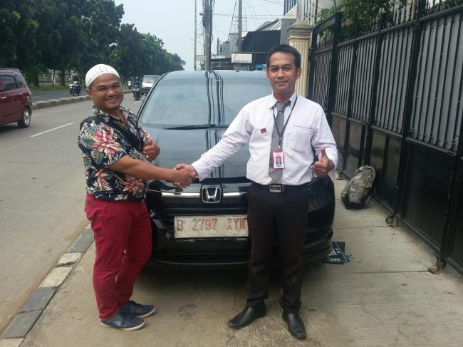 Foto Penyerahan Unit Sales Mobil Honda Abimayu (1)